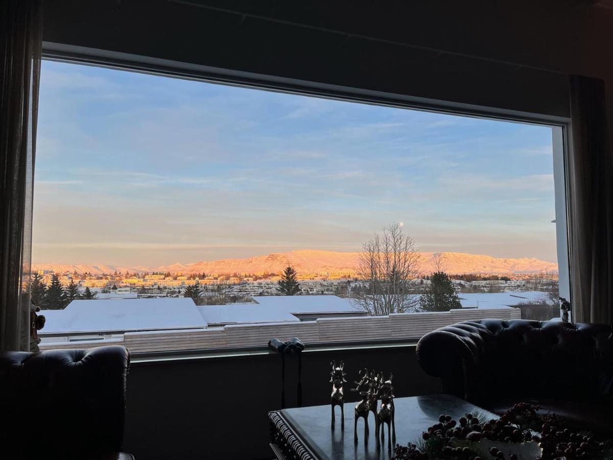 Iceland Sjf Villa, Hot Tub & Outdoor Sauna Amazing Mountains And City View Over Ρέυκιαβικ Εξωτερικό φωτογραφία