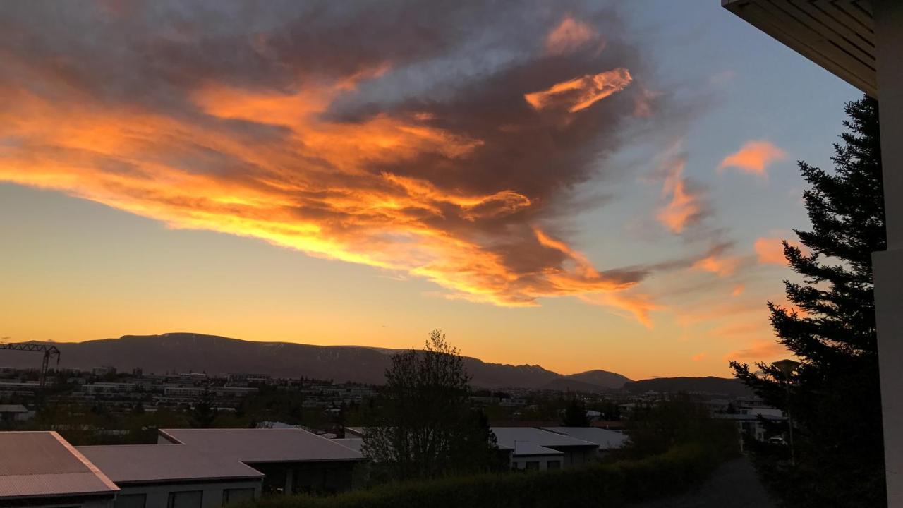 Iceland Sjf Villa, Hot Tub & Outdoor Sauna Amazing Mountains And City View Over Ρέυκιαβικ Εξωτερικό φωτογραφία